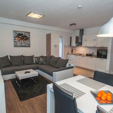 Arena Apartment 5-Stars Premium-Accommodation Makarska Exterior foto